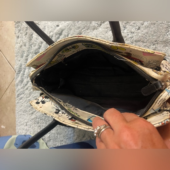 Disney Mickey And Minnie Mouse Lock and Key Satchel Vintage 1990’s - Picture 9 of 10